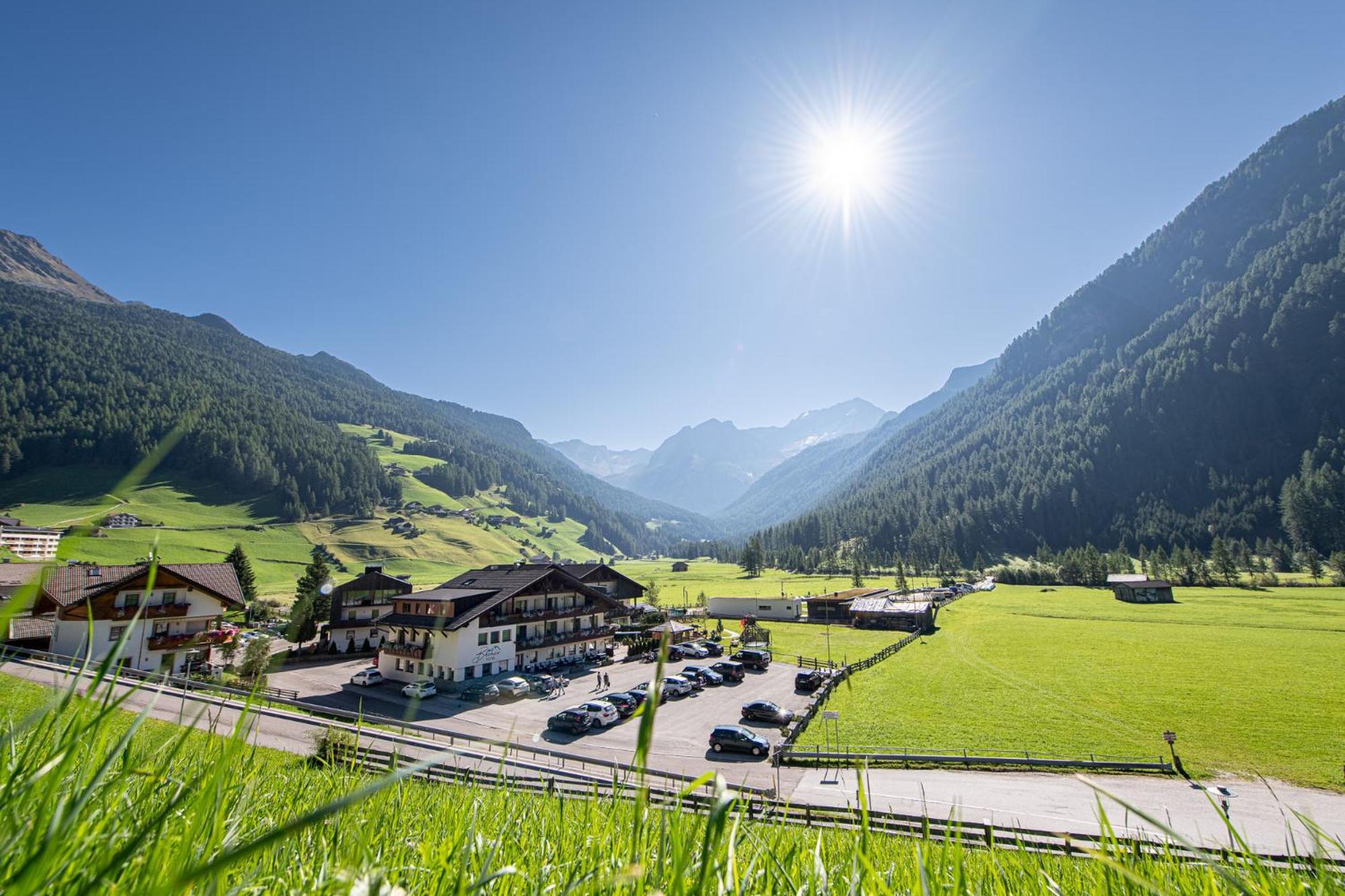 Hotel Bacher Riva di Tures Exteriér fotografie
