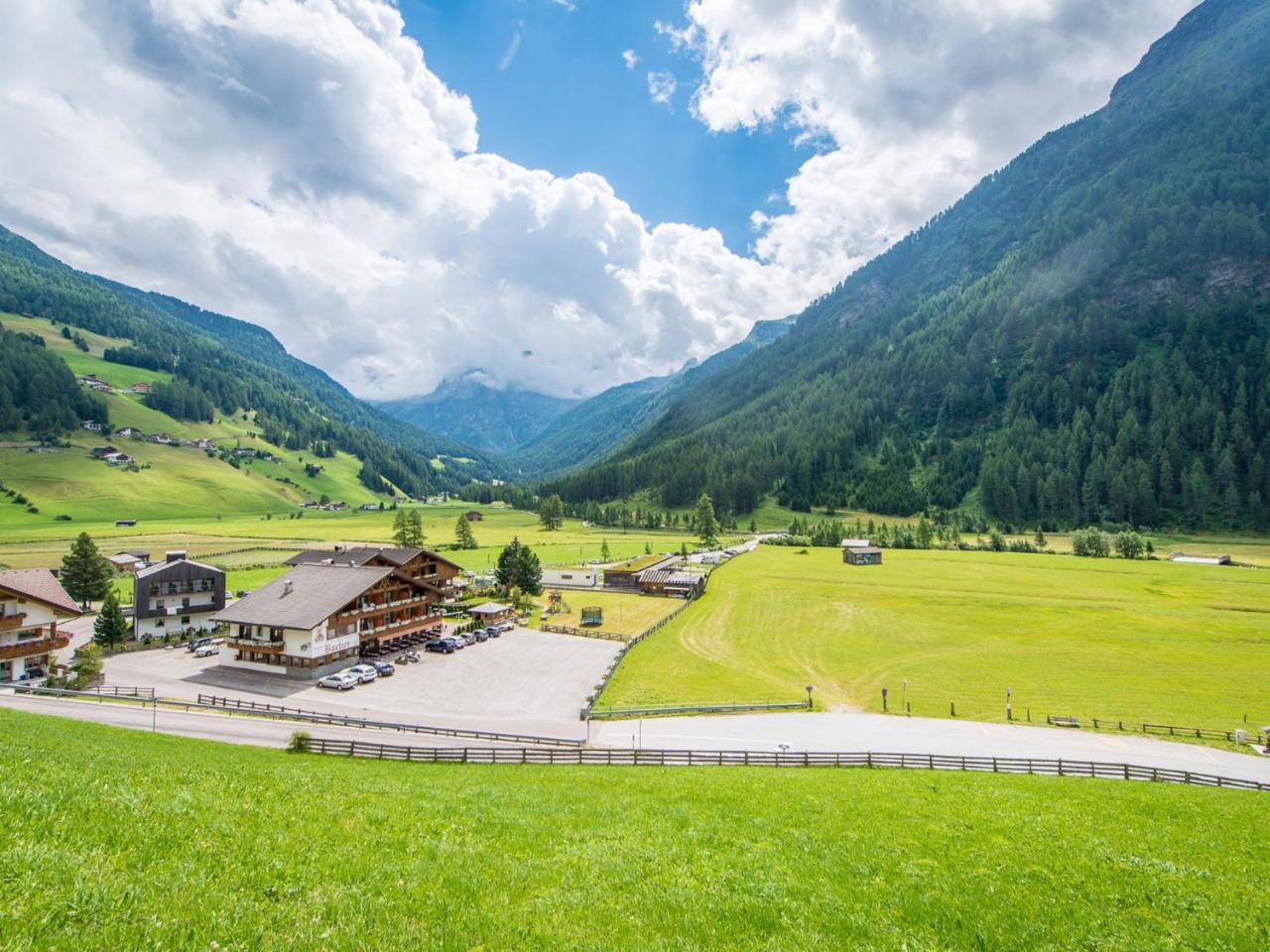 Hotel Bacher Riva di Tures Exteriér fotografie
